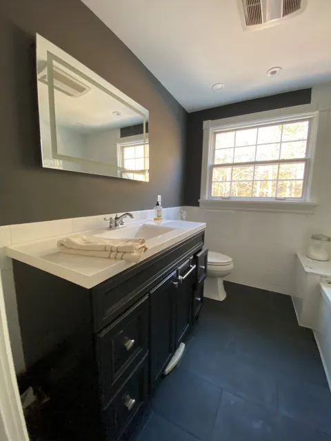 Bathroom remodel contractors in the North Shore, Massachusetts - HRH Construction