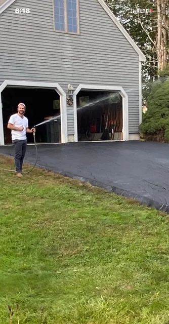 Sealcoating a residential driveway in southern Maine