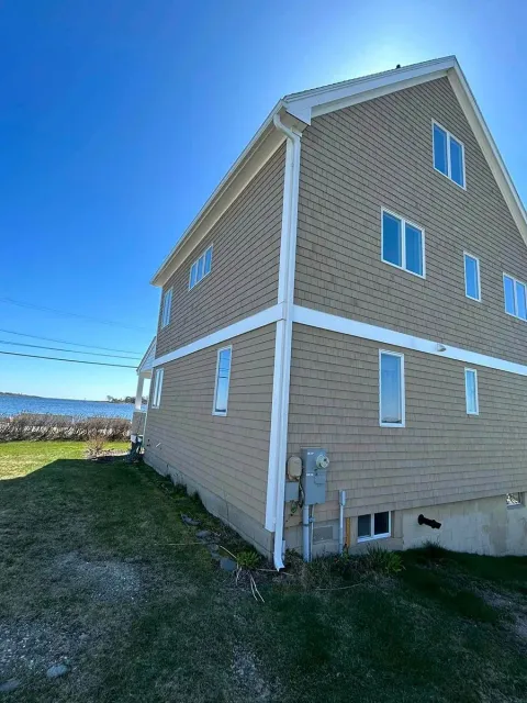 work photo from kimballseamlessgutters.com