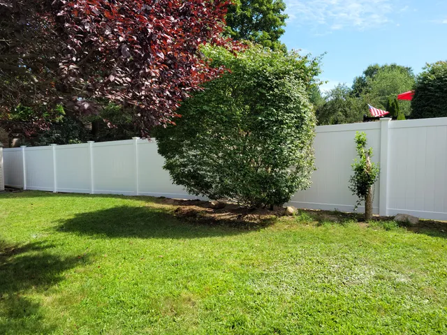 Wood, Chain-Link, Vinyl And Aluminum Fencing Installation company Azorean Fence in Peabody, MA