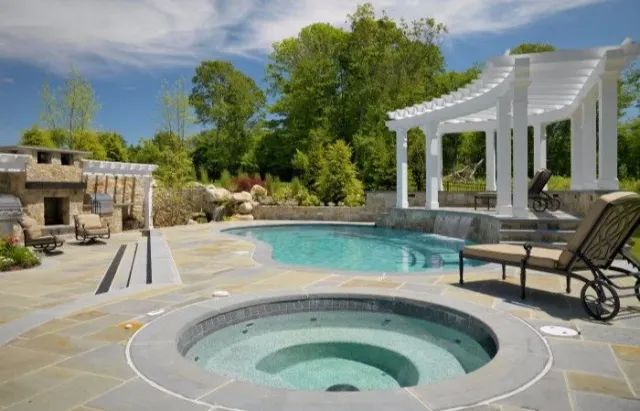 yard-boss-jacuzzi-chairs-700x495.jpeg