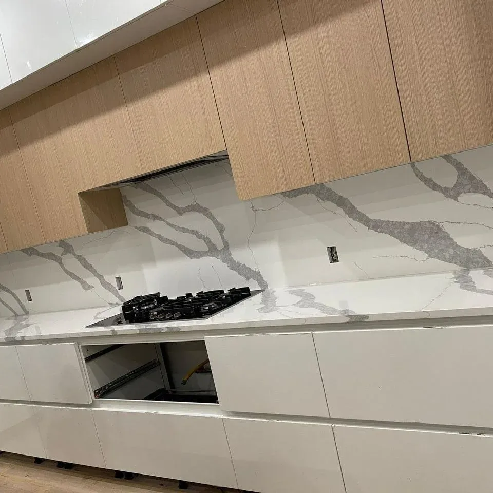 Countertop & Cabinet