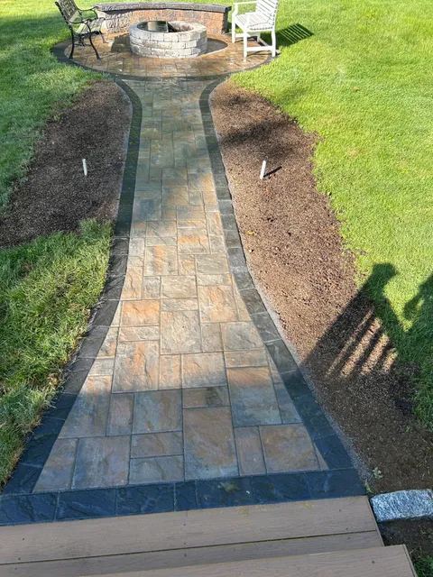 Estrada Construction work photo