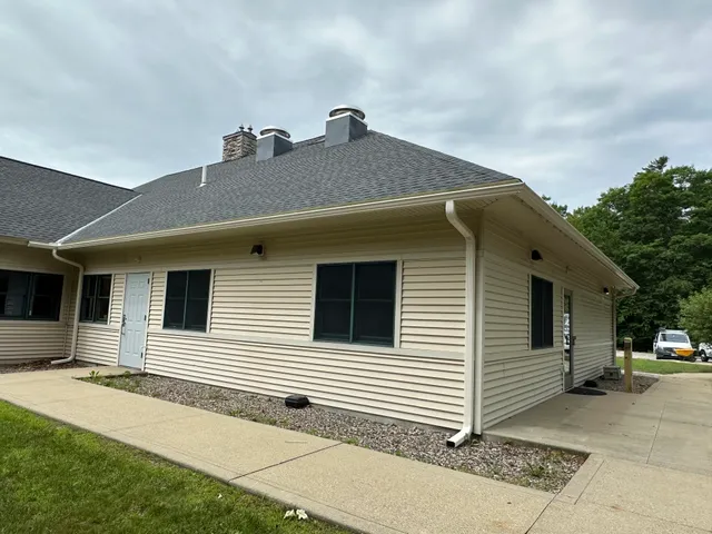 D & M Exteriors work photo