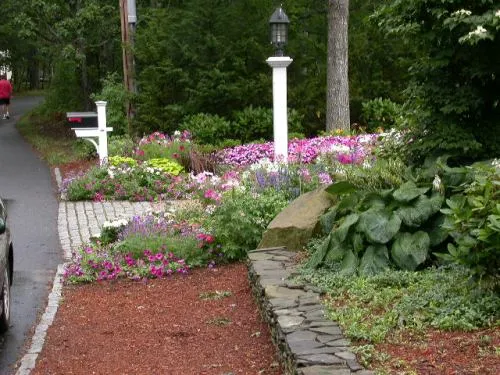work photo from gardensbyrebecca.com