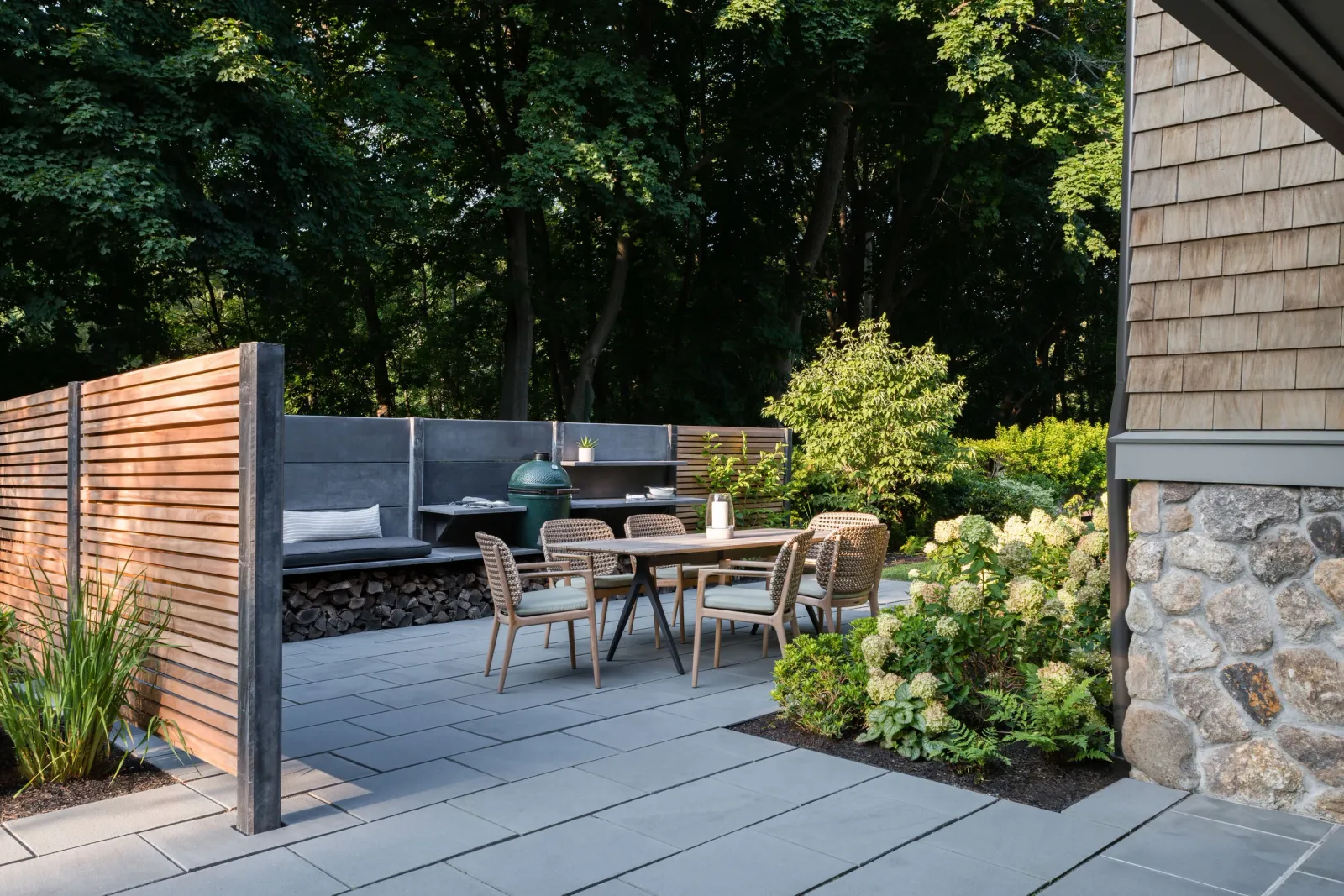 Wellesley Family Garden_Private Dining & Outdoor Kitchen Patio