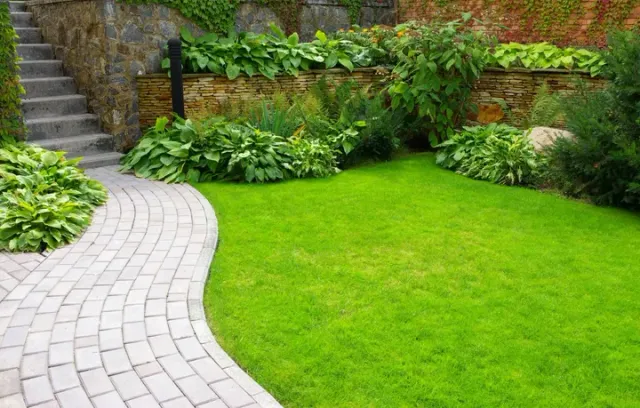 work photo from everettlandscapingpros.com