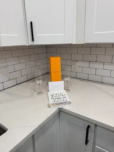 LeighAnn Eruzione, REALTOR® work photo