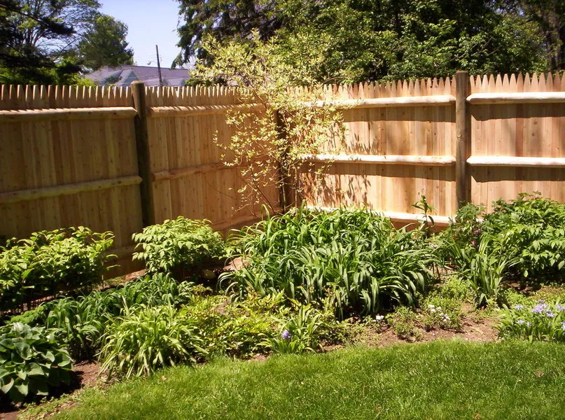 work photo from neighborlyfence.com