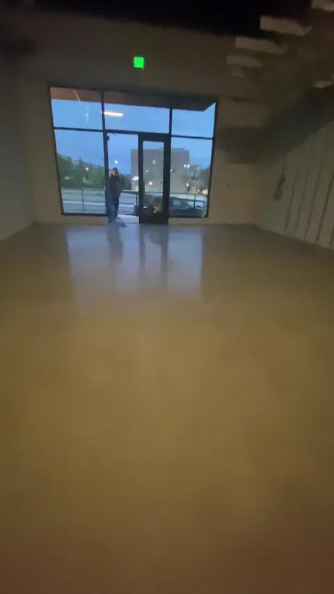 work photo from polishedconcretesolution.com