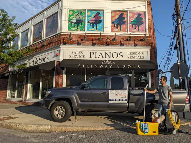 White Cleaning work photo