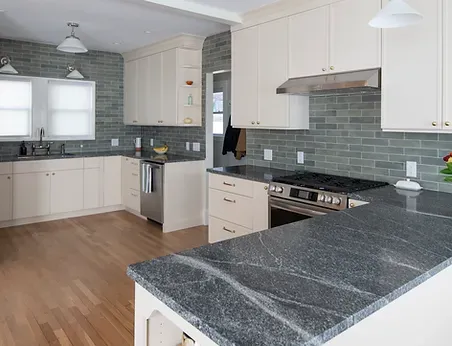 Bright Transitional Kitchen Renovation
