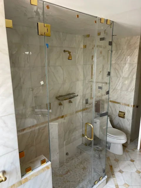 H&H glass and doors 24 hours emergency work photo