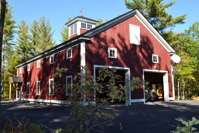 Houses and Barns by John Libby work photo