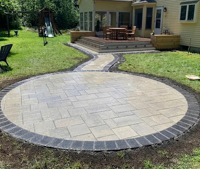 work photo from imconstructionpavers.com