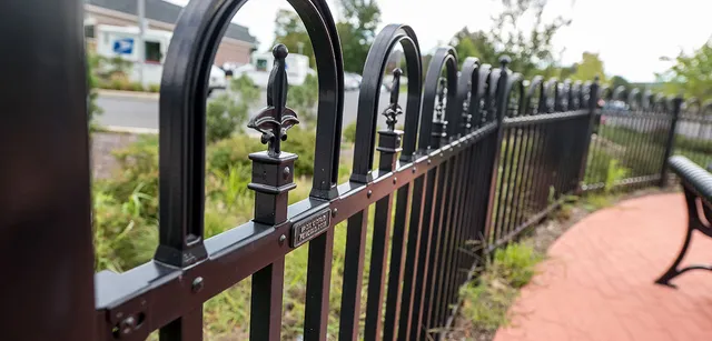 work photo from eagle-fence.com