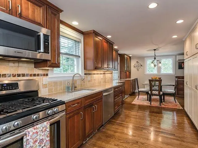 Redlands Home Improvement does kitchen remodels in the Roslindale, MA area.