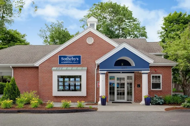 Sotheby's International Realty work photo