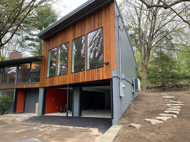 Strong Hands Construction Pro Inc