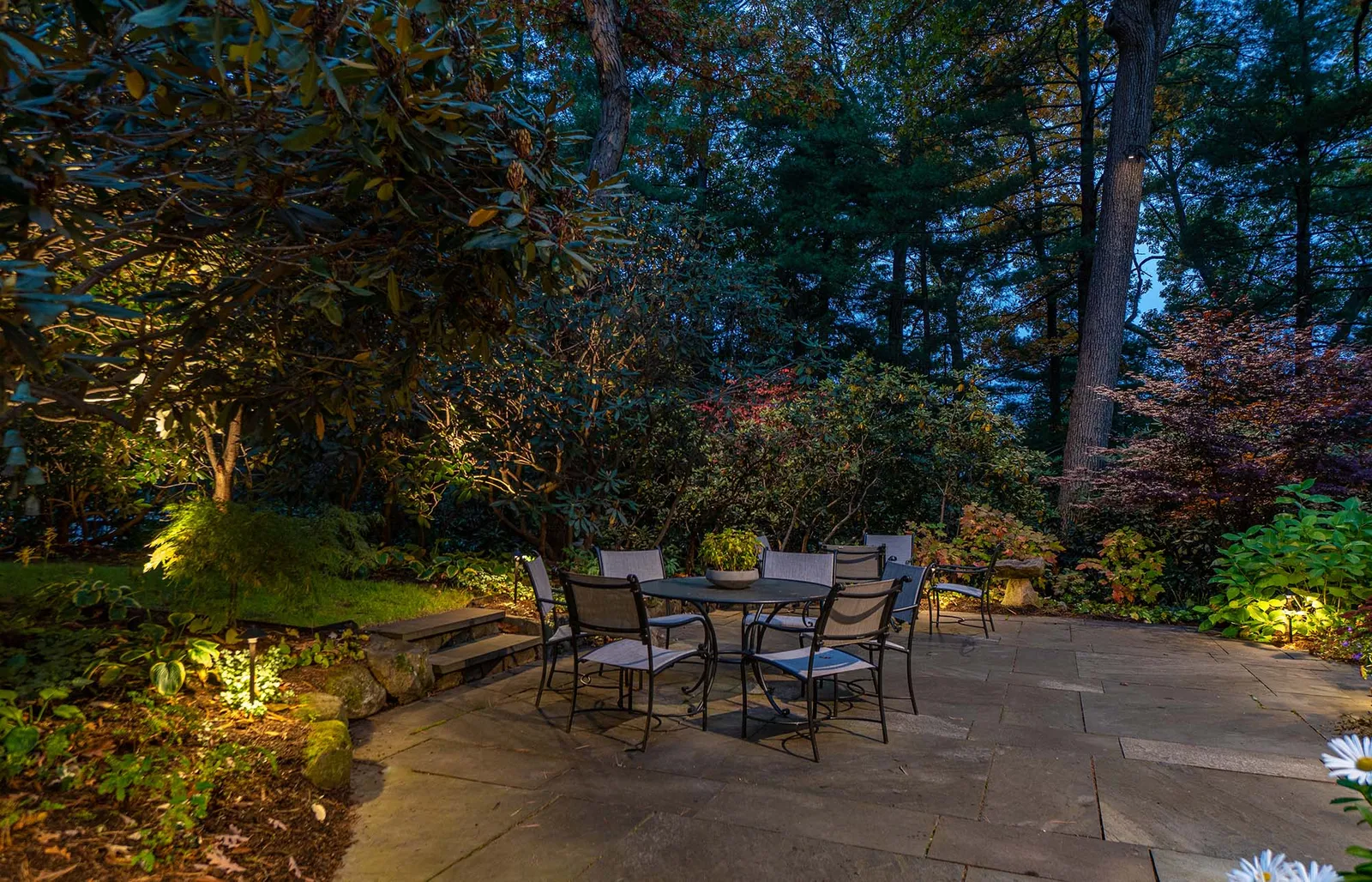 work photo from northernoutdoorlighting.com