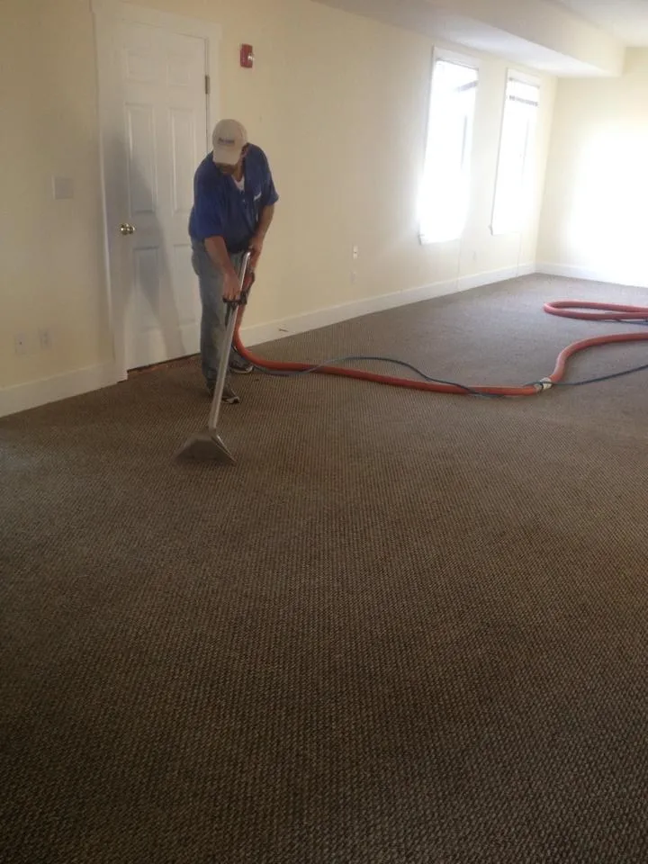 work photo from carpetcleanerofcapecod.com