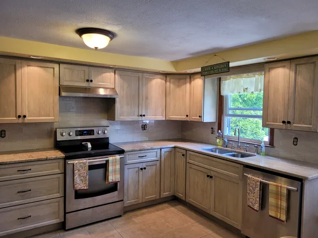 Simply Kitchens LLC work photo