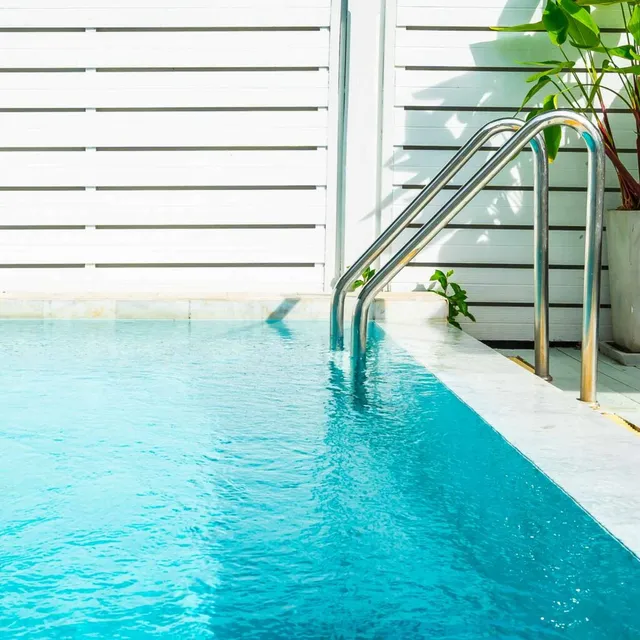 Lucky Duck Pools work photo
