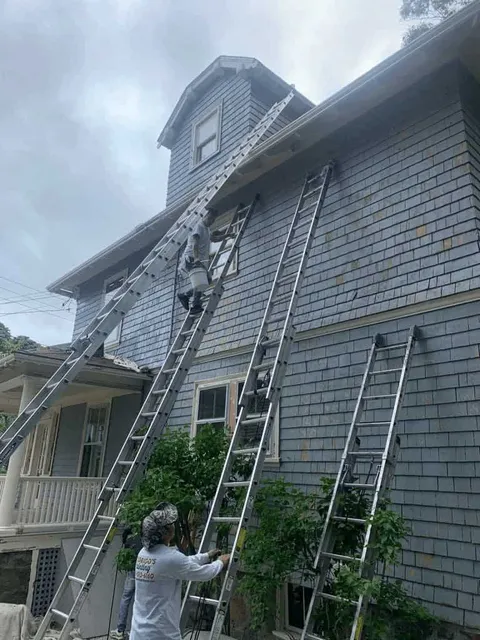 https://rodrigospaintingma.com/wp-content/uploads/2022/07/Gutters-Cleaning.jpg