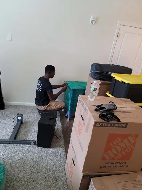 Professional Long-Distance / Interstate Moving service by Sooo Supreme Movers and Haulage in Bridgeport, CT - licensed and insured junk removal contractor