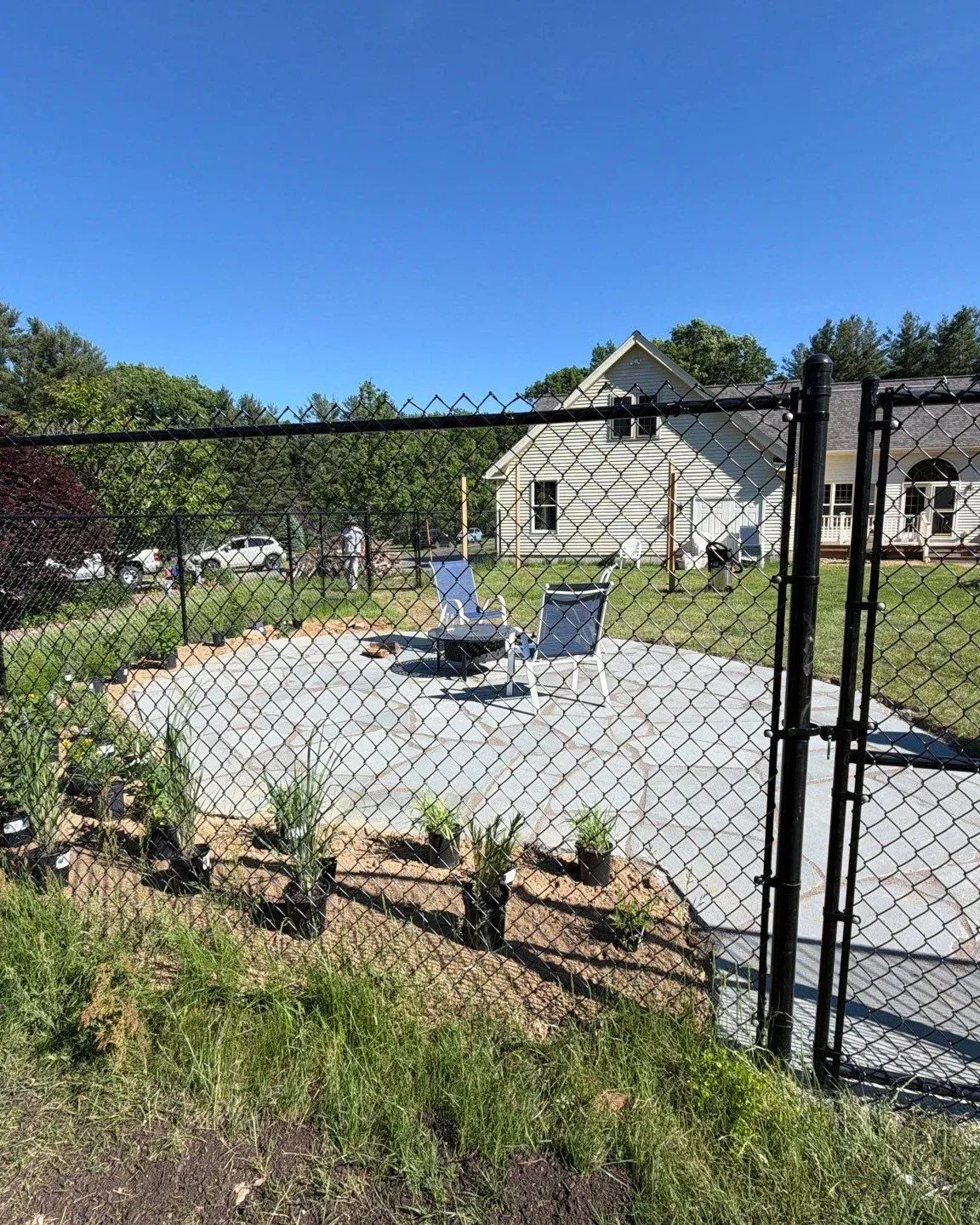 Our first bluestone patio of the season is DONE... and we're obsessed. 😍

There's something about the way natural stone sits against flowers and foliage. Total immersion in your space, and the ability to take a deep breath and relax. 

This space we