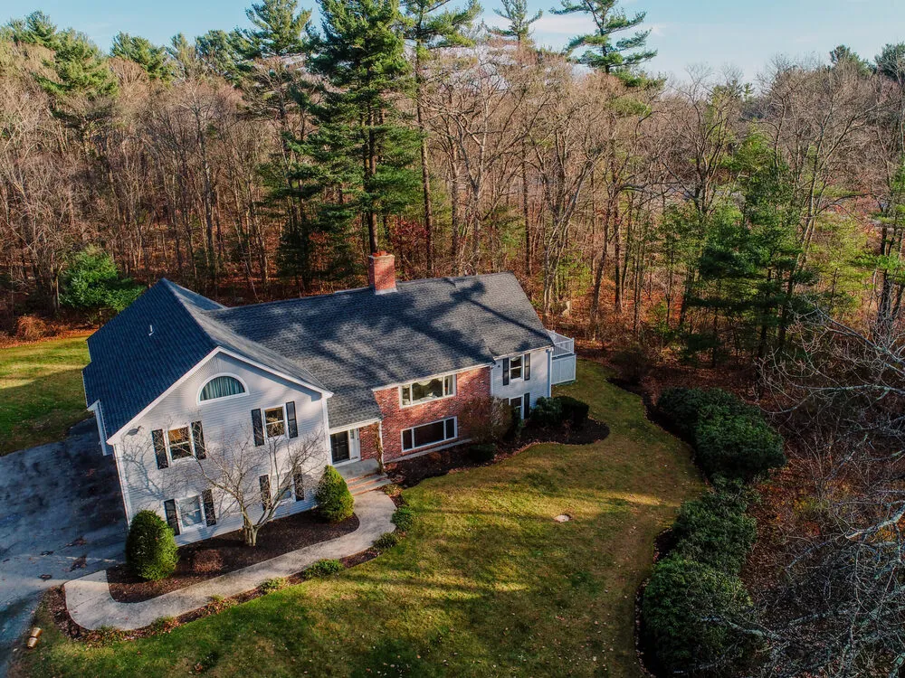 Caesar's Roofing Inc