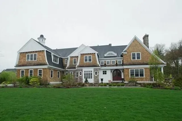 work photo from crestwoodcarpentry.com