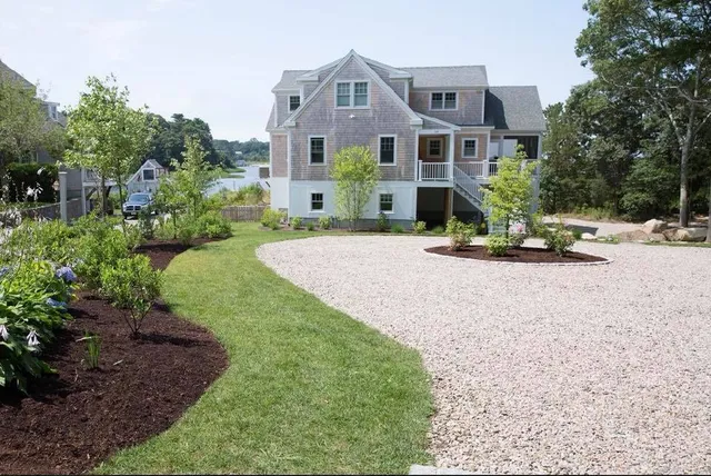 Big Guy Landscape work photo