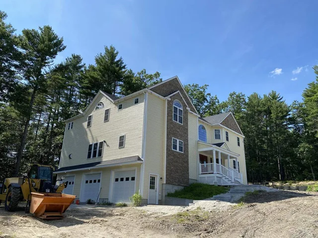 Dunstable Custom New Construction