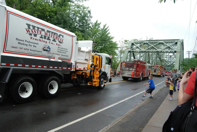work photo from wastematerialtrucking.com