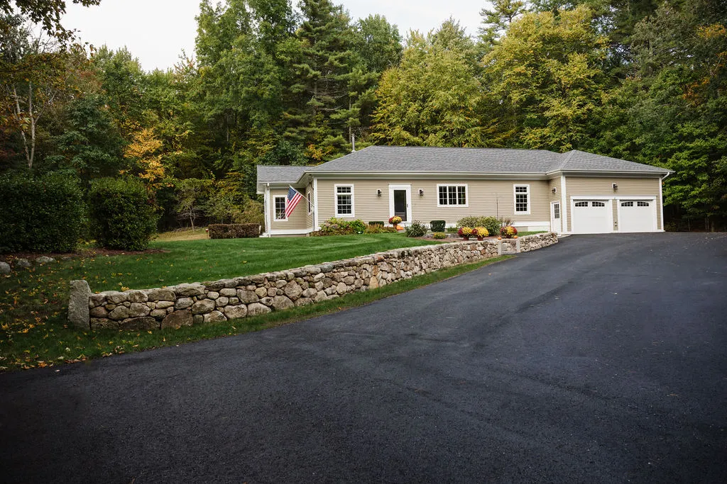 NH Natural Stone Landscaping