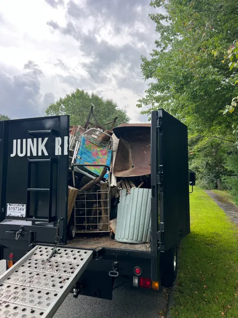 Splendid Junk Removal work photo