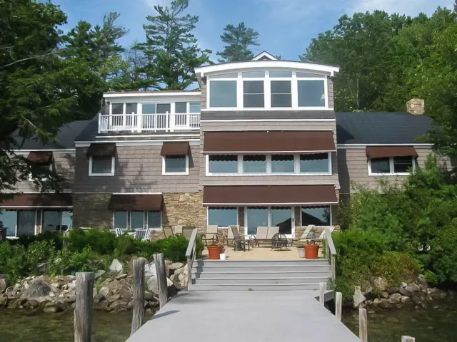 Window cleaning on Lake Winnipesaukee
