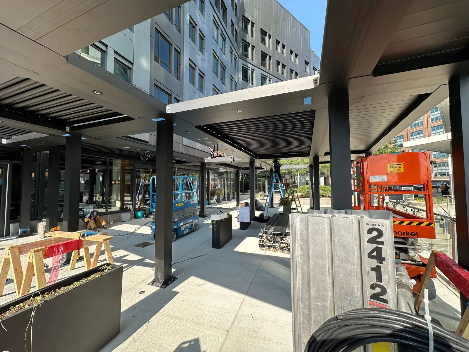 Exterior Dining