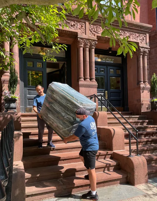Deon's Moving work photo