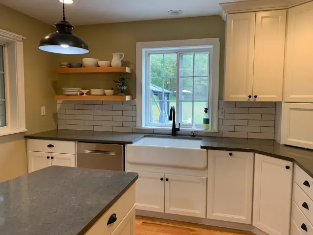 Kitchen backsplash