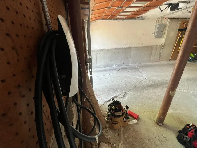 work photo from lgelectrician.com