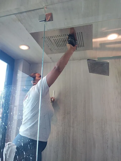 work photo from bubblesoapcleaning.com