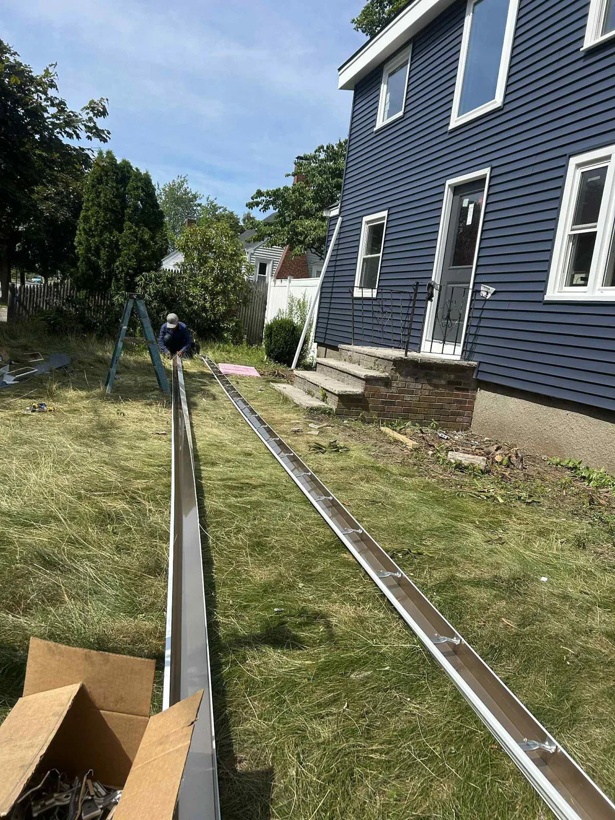 Solis Remodeling Inc.roofing siding seamless gutters Lynn Massachusetts