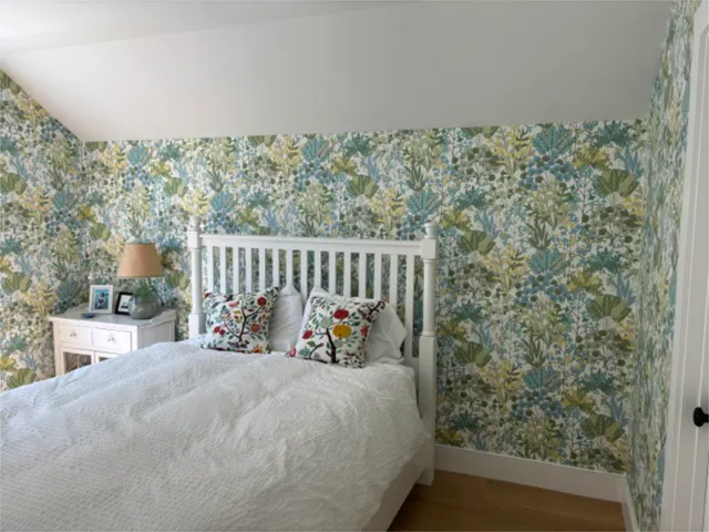 work photo from burnetterwallpaperandpainting.com