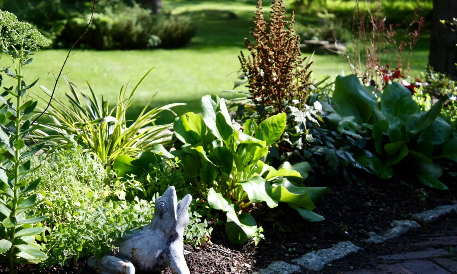 work photo from gardenroomslandscapedesign.com