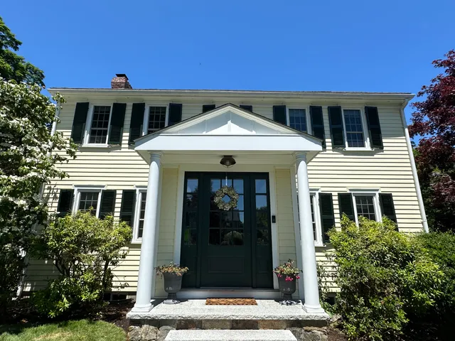 United Home Experts work photo