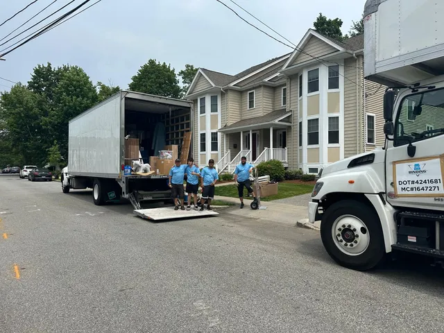 Binding Movers work photo