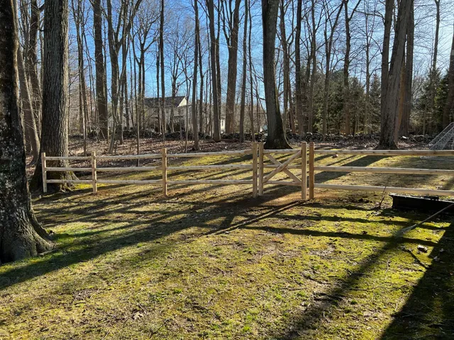 work photo from thefenceguysct.com