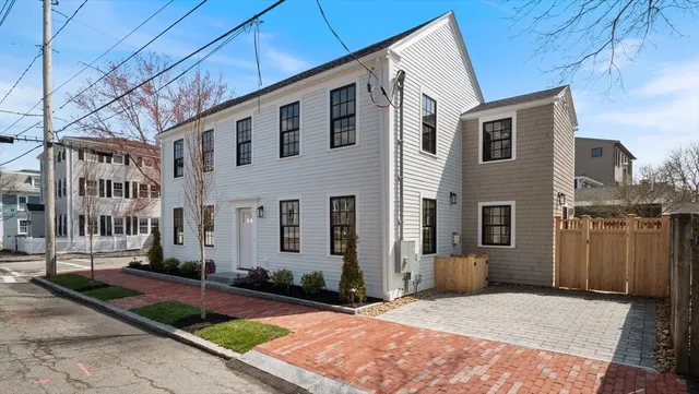 41 Bromfield St